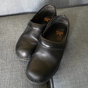 Black Dansko Shoes - 38